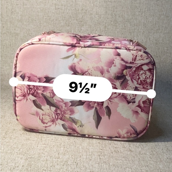 🌸 SOPHIA JOY BY Conair is a beauty brand that aims to provide fun a🌸#Sophia - Picture 8 of 15
